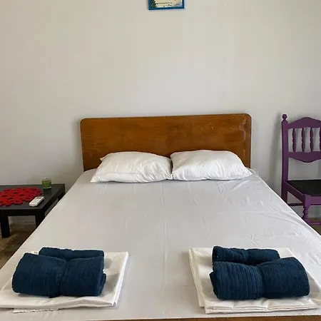 Past Or Tail Lárnaka