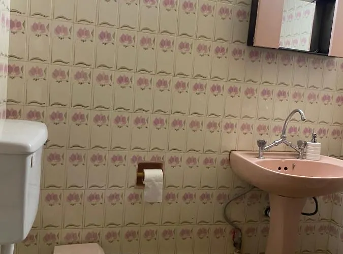 Past Or Tail Ларнака