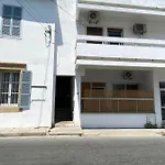 Past Or Tail Homestay *