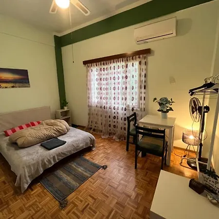 Past Or Tail Homestay Larnaca